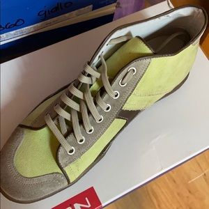 Man high top sneakers